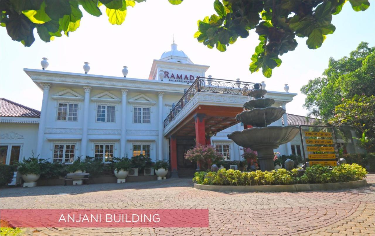 Ramada Suites By Wyndham Solo Exterior foto