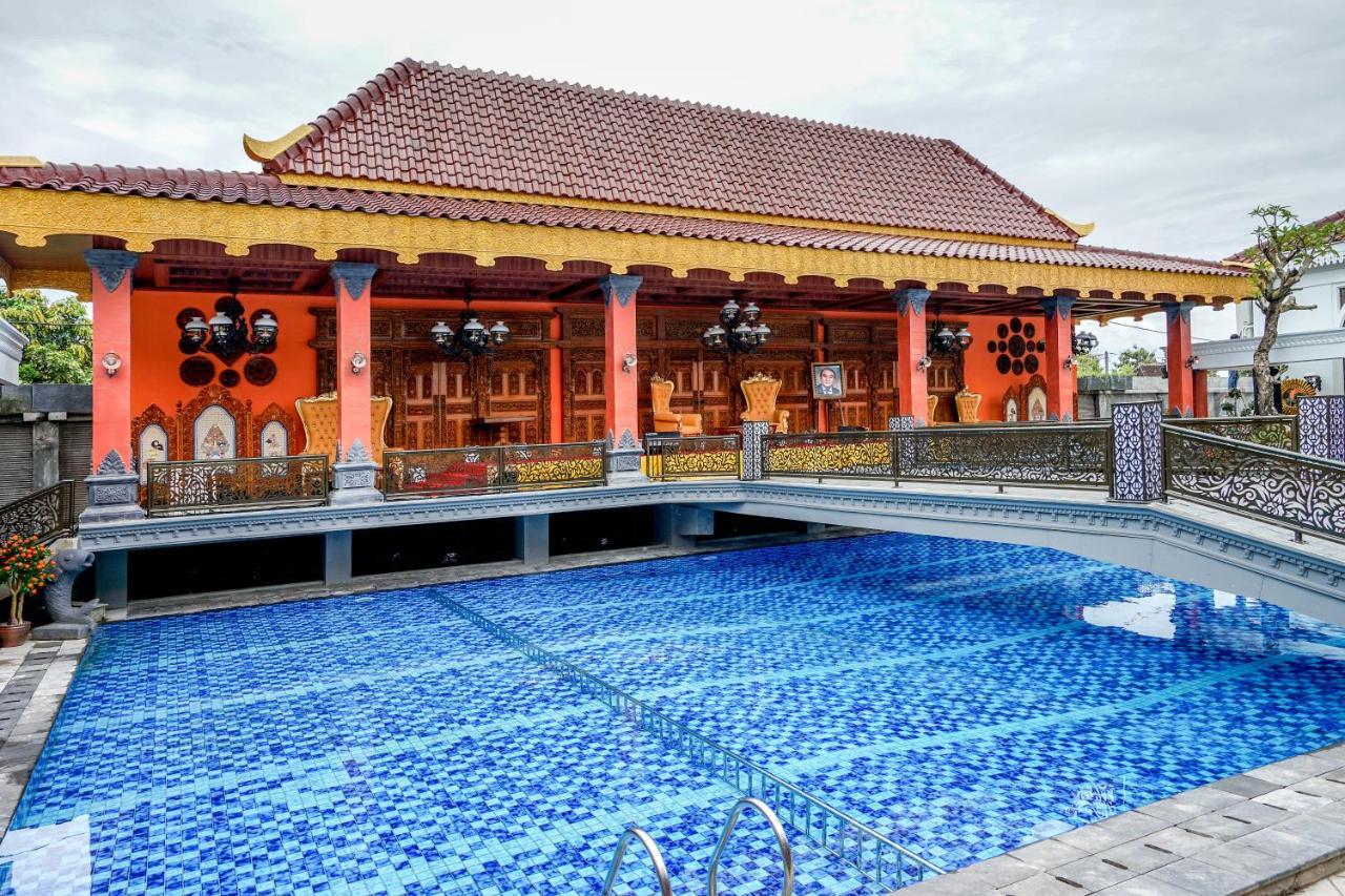 Ramada Suites By Wyndham Solo Exterior foto